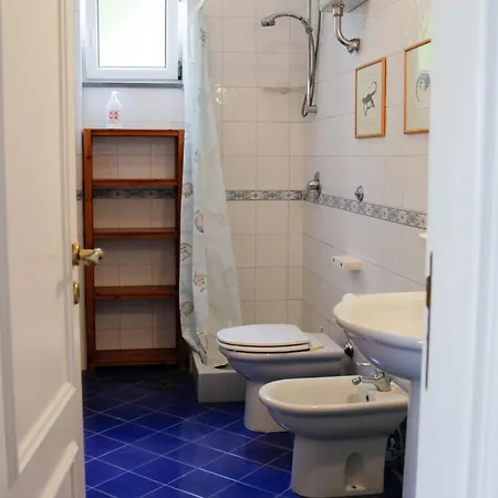 Lemon Grove, Capri Appartement *